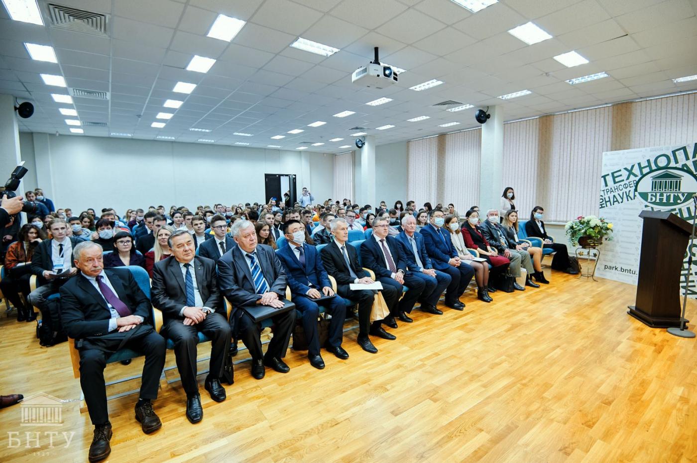В БНТУ состоялось открытие Китайско-Белорусского молодежного конкурса научно-исследовательских и инновационных проектов